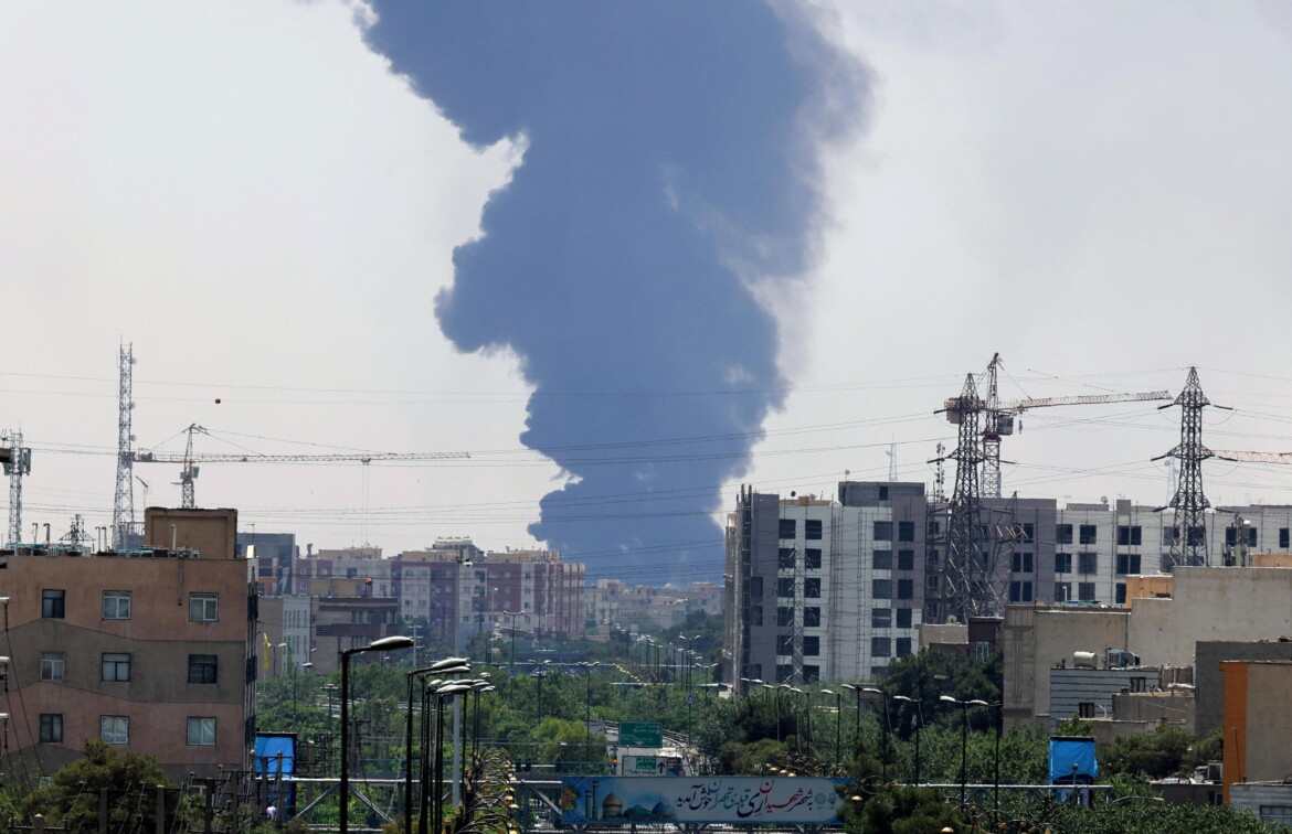 «Gli iraniani lontani anni dalla Bomba». Dopo l’Iraq un’altra “pistola fumante” «Gli iraniani lontani anni dalla Bomba». Dopo l’Iraq un’altra “pistola fumante”