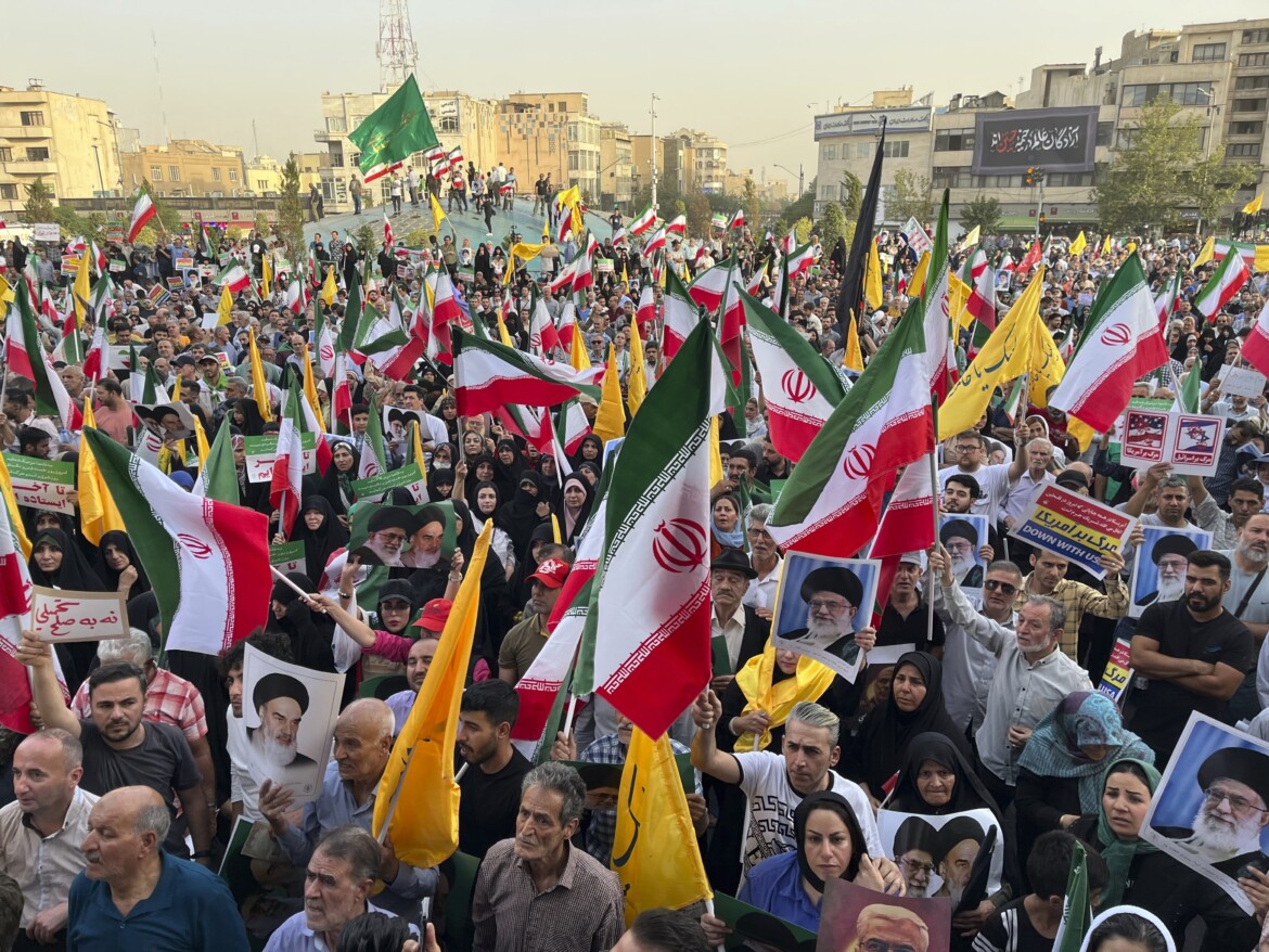 In Iran cessate il fuoco a sorpresa nella notte più sanguinosa In Iran cessate il fuoco a sorpresa nella notte più sanguinosa