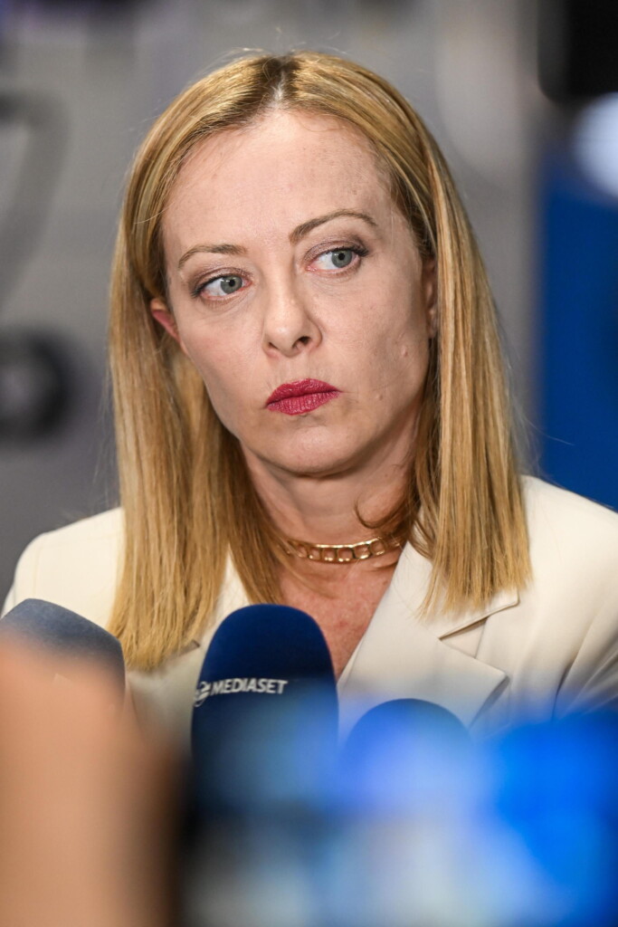 Meloni parte per New York ma evita di passare dal parlamento