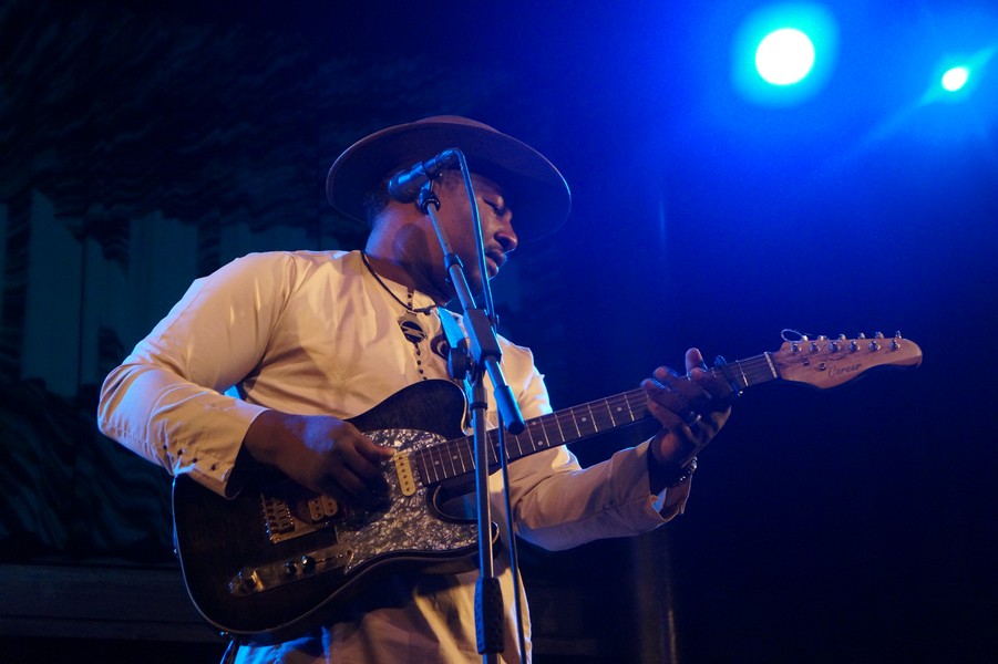 Samba Touré, elettricità blues Samba Touré, elettricità blues
