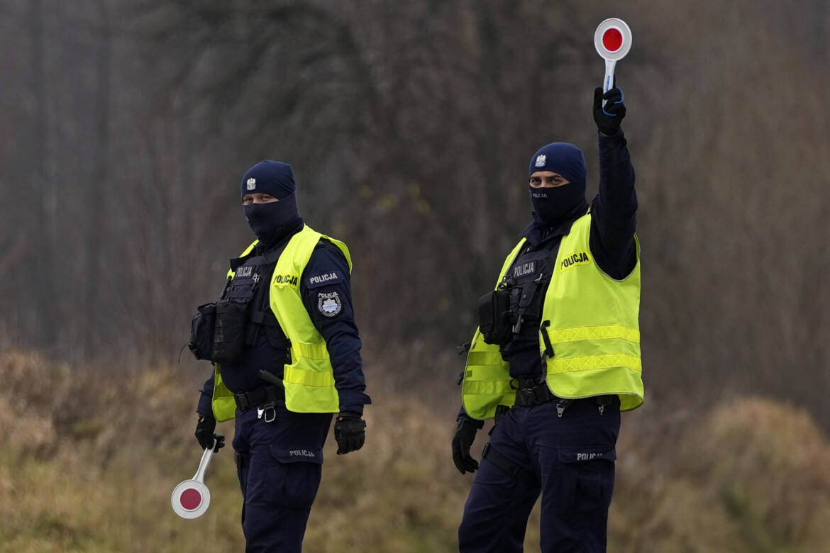 Controlli alla frontiera con la Germania, la Polonia sfida Merz Controlli alla frontiera con la Germania, la Polonia sfida Merz