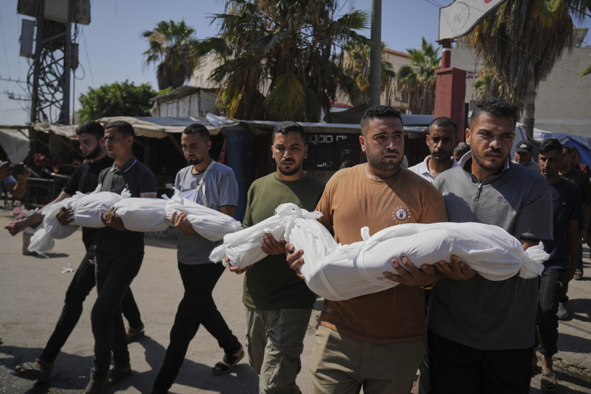 Voci di tregua ma a Gaza parlano solo le bombe