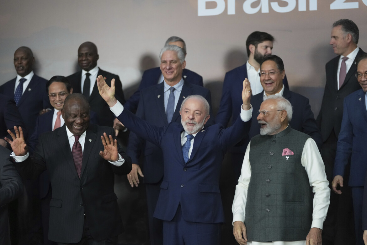 Colpiti gli alleati Tokyo e Seul. Punito il Sudafrica dei Brics Colpiti gli alleati Tokyo e Seul. Punito il Sudafrica dei Brics