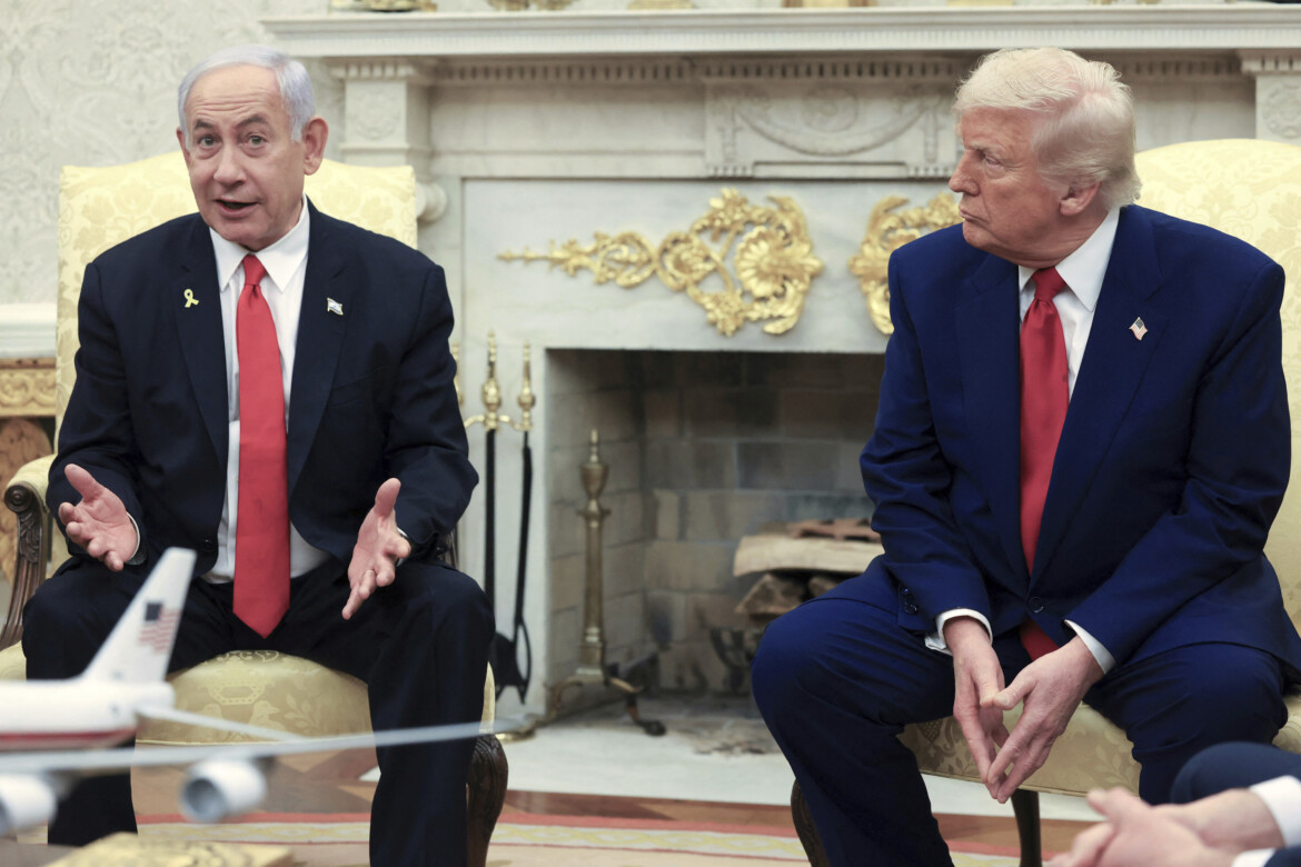 Il simposio di Bibi e Trump: pulizia etnica e Nobel per la pace Il simposio di Bibi e Trump: pulizia etnica e Nobel per la pace