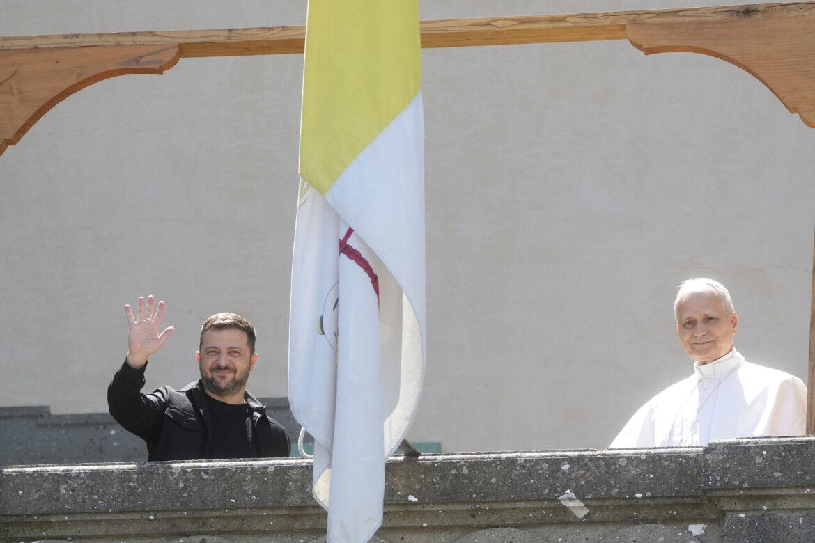 Zelensky gioca il tutto per tutto: a Roma per armi e fondi subito