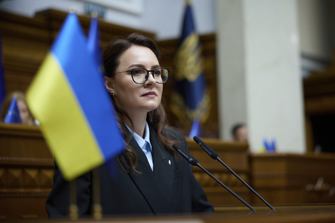 Nuovo governo a Kiev. Per Londra e Berlino «patto militare storico» Nuovo governo a Kiev. Per Londra e Berlino «patto militare storico»