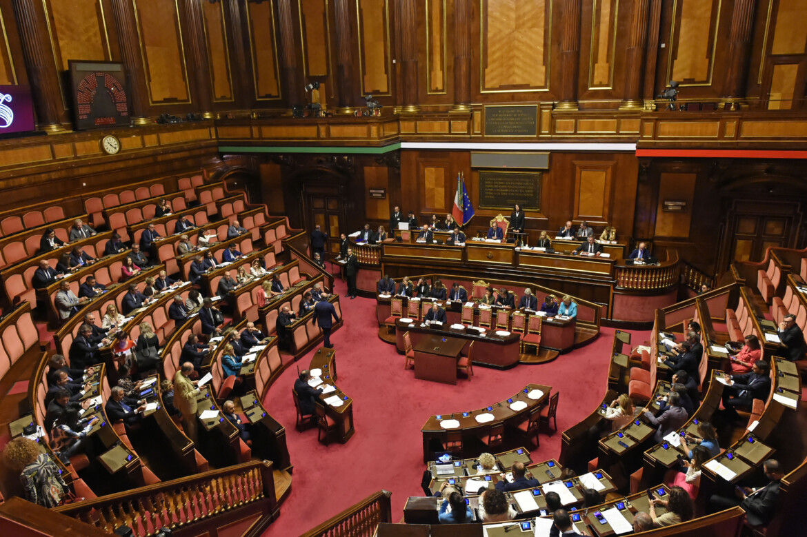 Femminicidi, passa all’unanimità la legge tra i dubbi dei giuristi Femminicidi, passa all’unanimità la legge tra i dubbi dei giuristi