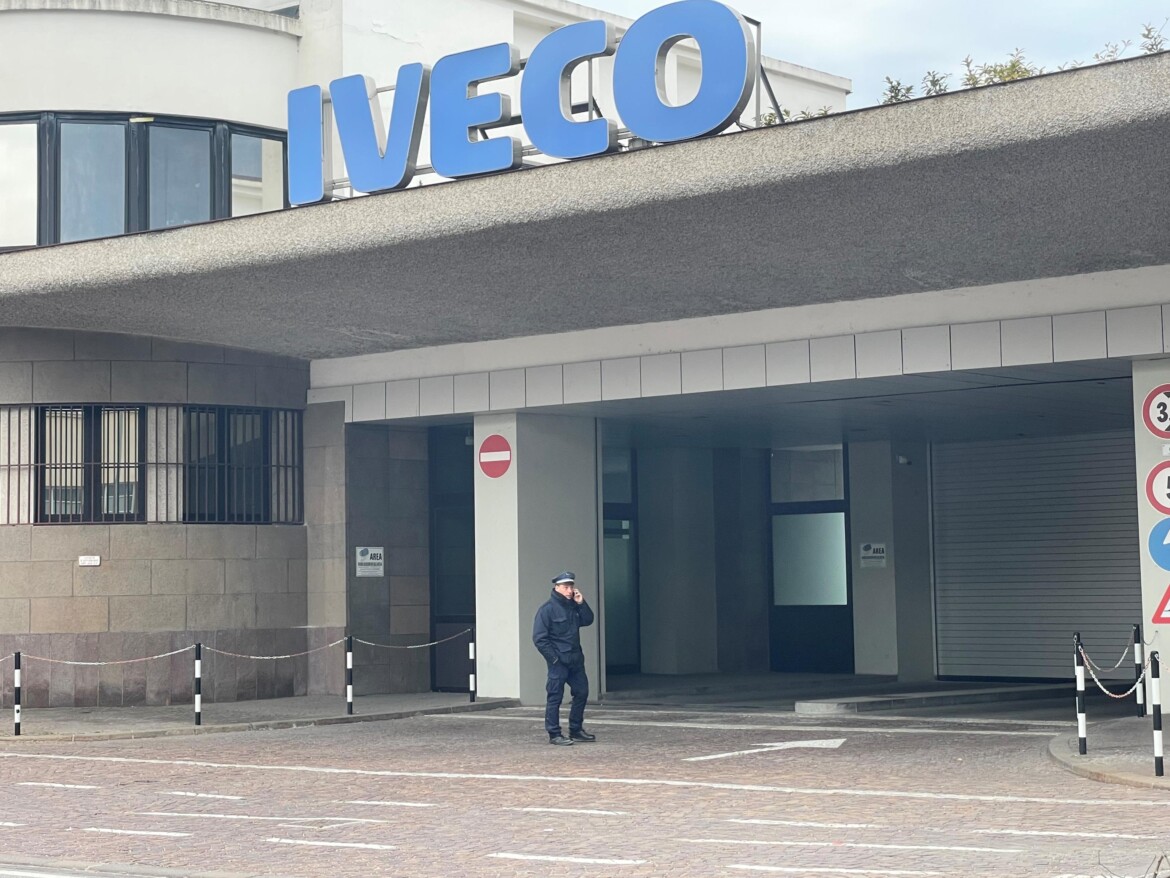 Exor conferma la cessione di Iveco: l’azienda verso l’India