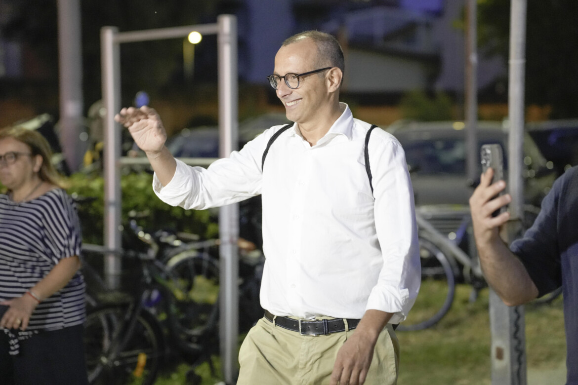 Un agguato dietro l’altro nel caos di Affidopoli