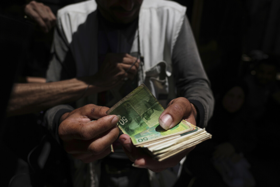 palestinesi pi249 poveri ma sommersi dagli shekel