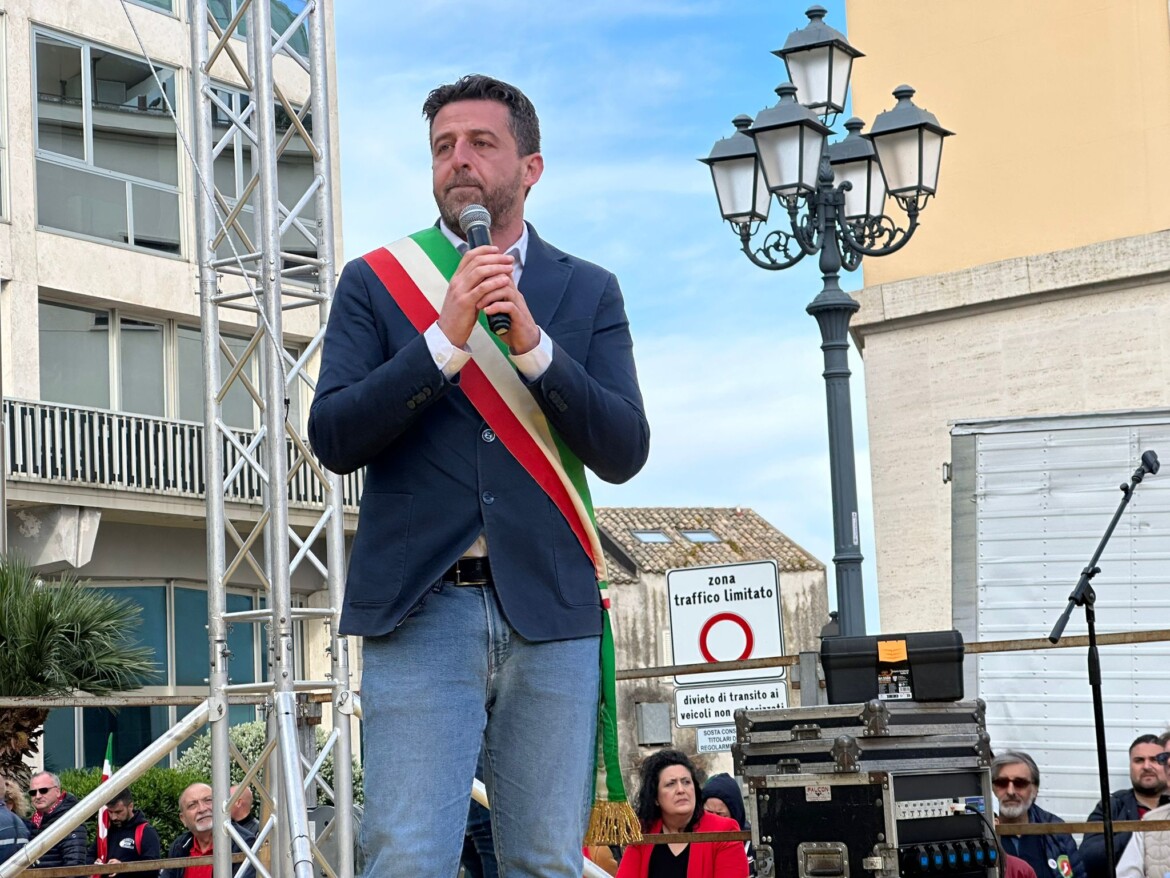 Calabria, a sinistra avanza il sindaco Stasi