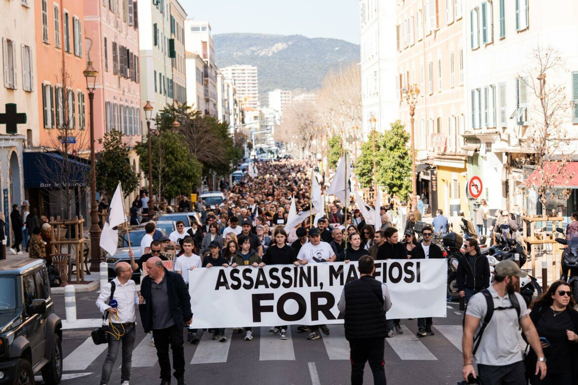 In Corsica la mafia non c’è. Però uccide
