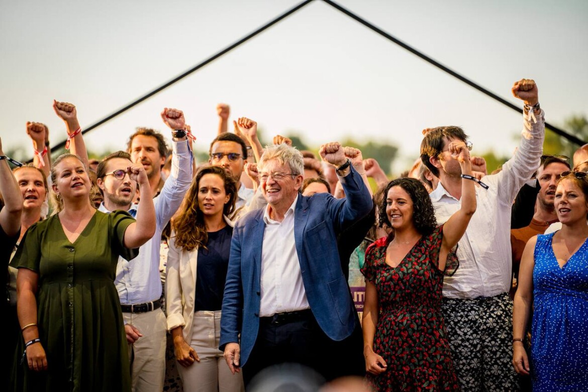 «La France insoumise abbraccia il 10 settembre» «La France insoumise abbraccia il 10 settembre»
