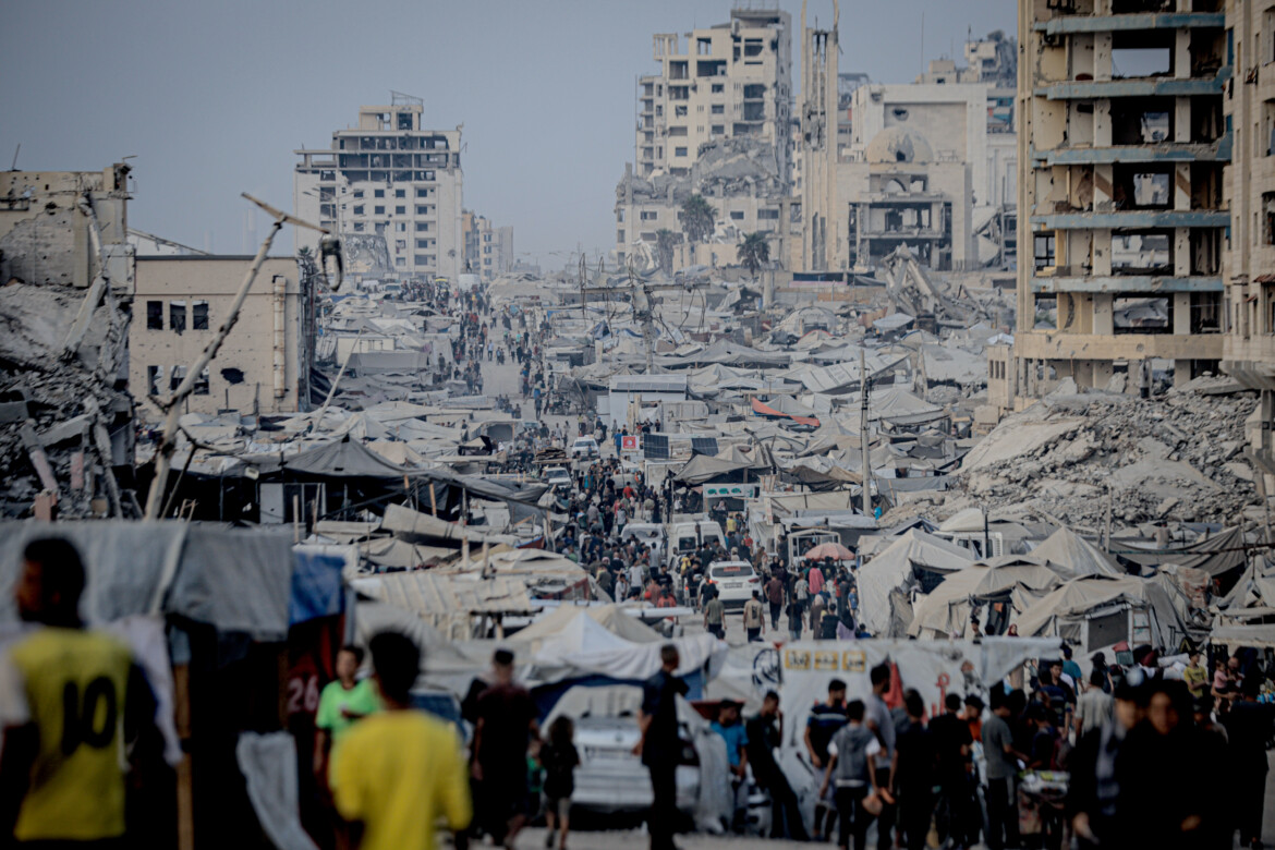 «Salvateci ora, o Gaza sarà solo un enorme cimitero»