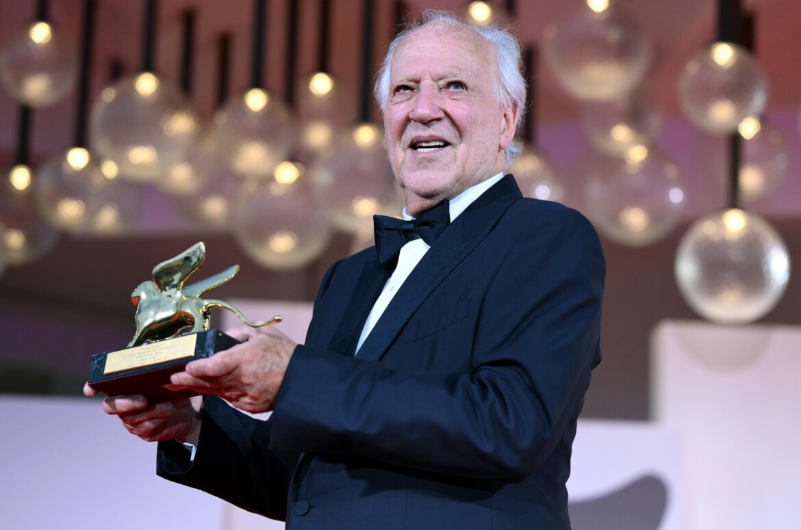 Werner Herzog: «Sono un soldato del cinema, nei film cerco il mistero» Werner Herzog: «Sono un soldato del cinema, nei film cerco il mistero»