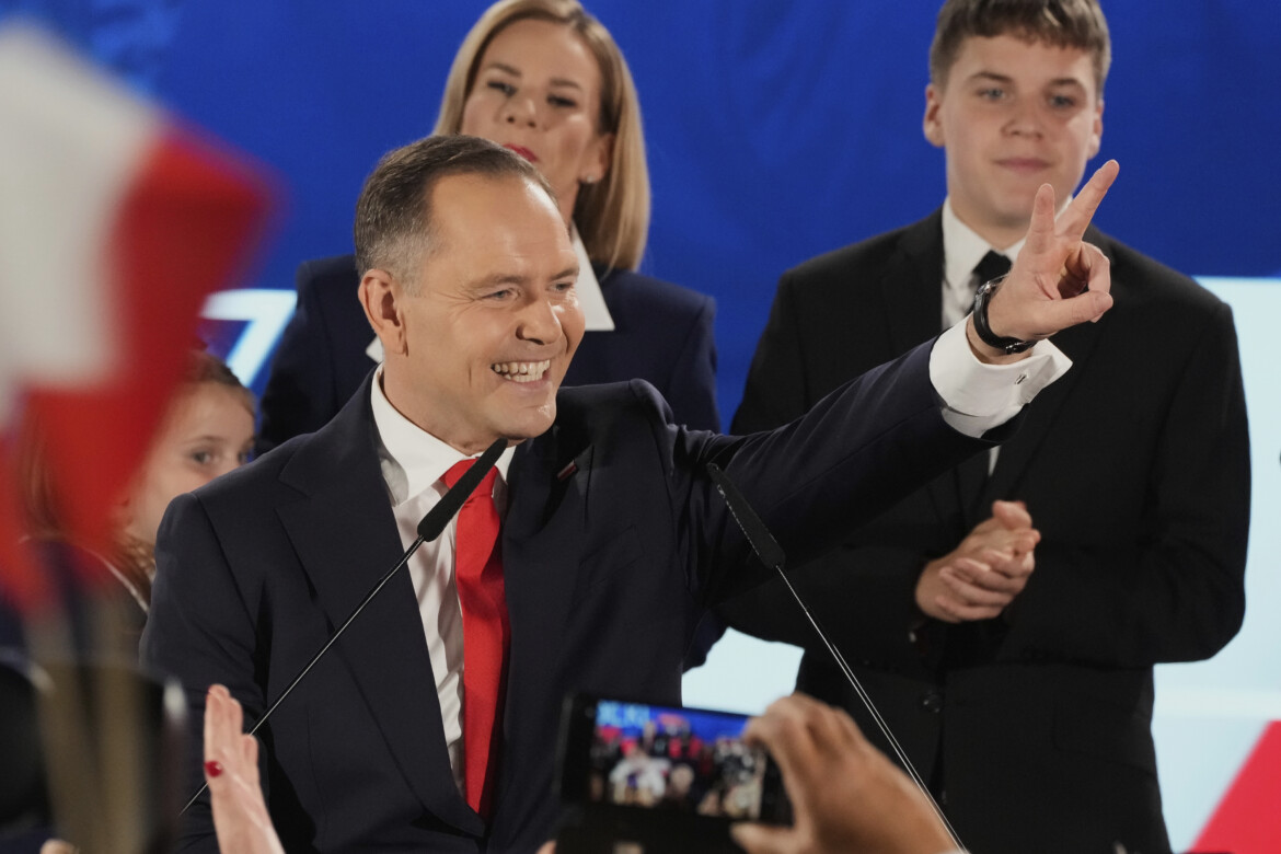 Il presidente polacco giura, una grana per Tusk e per l’Ucraina