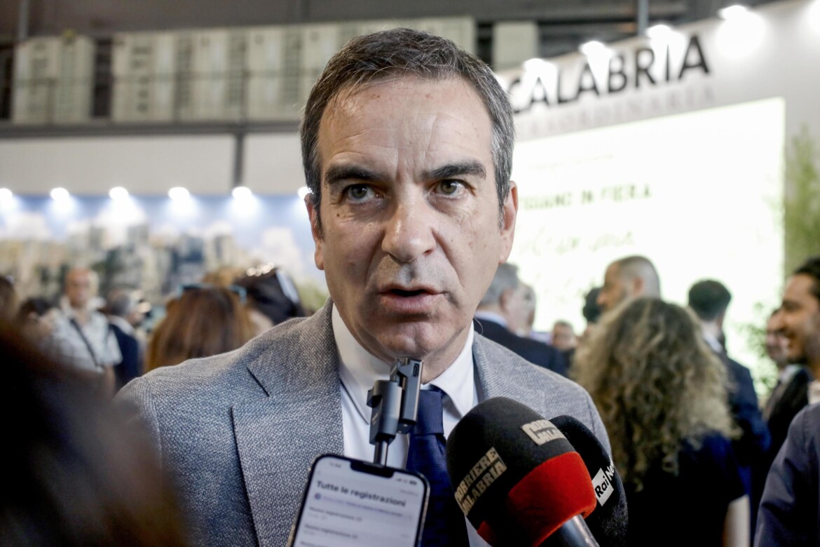 Occhiuto, l’inchiesta sul «cerchio magico» Occhiuto, l’inchiesta sul «cerchio magico»