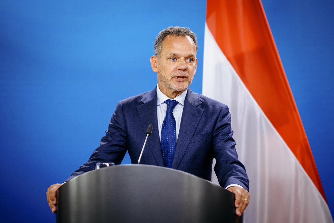 «Inerzia sulle sanzioni a Israele», il ministro degli esteri olandese si dimette «Inerzia sulle sanzioni a Israele», il ministro degli esteri olandese si dimette