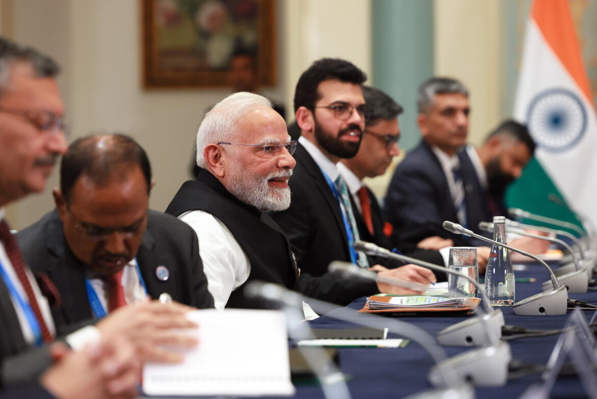 La furia dei dazi statunitensi spinge New Delhi tra le braccia di Pechino La furia dei dazi statunitensi spinge New Delhi tra le braccia di Pechino