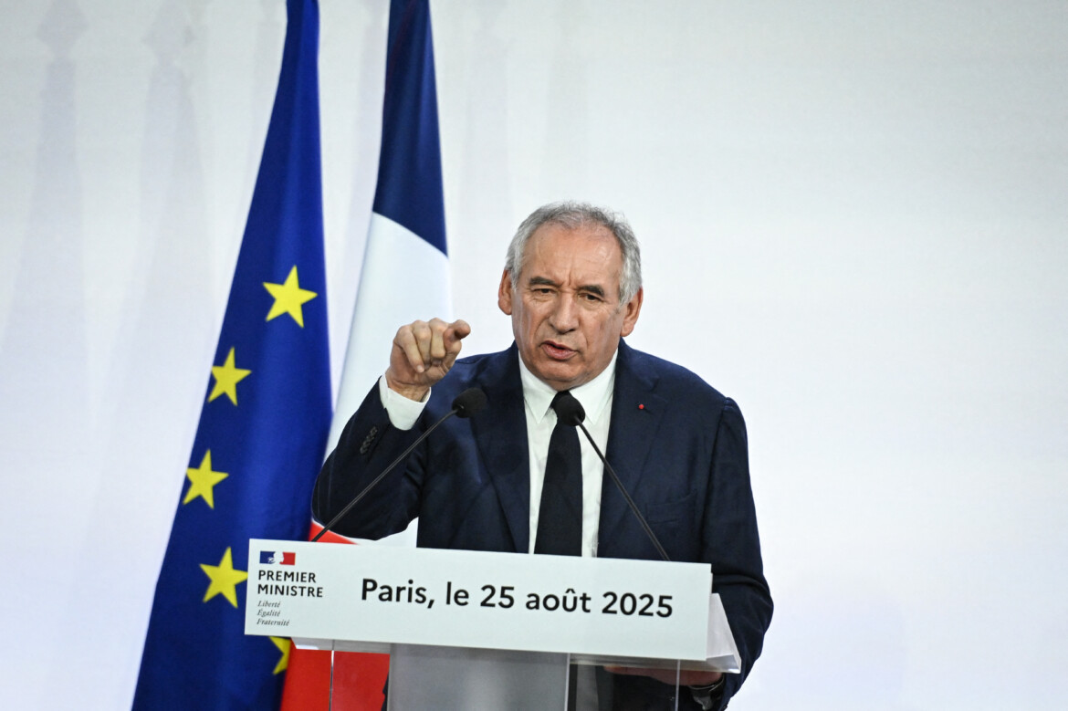 Francia, Bayrou accusa l’Italia ma parla ai socialisti Francia, Bayrou accusa l’Italia ma parla ai socialisti