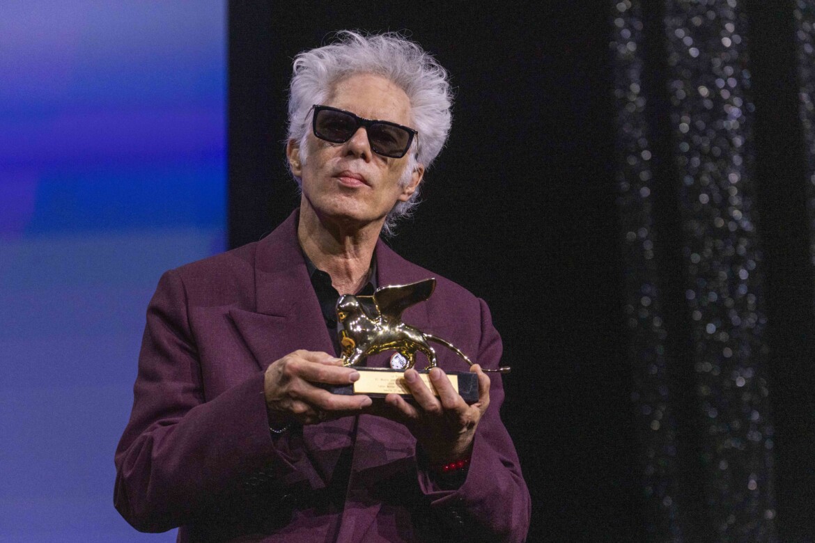 Venezia 82, il cinema al tempo presente Venezia 82, il cinema al tempo presente