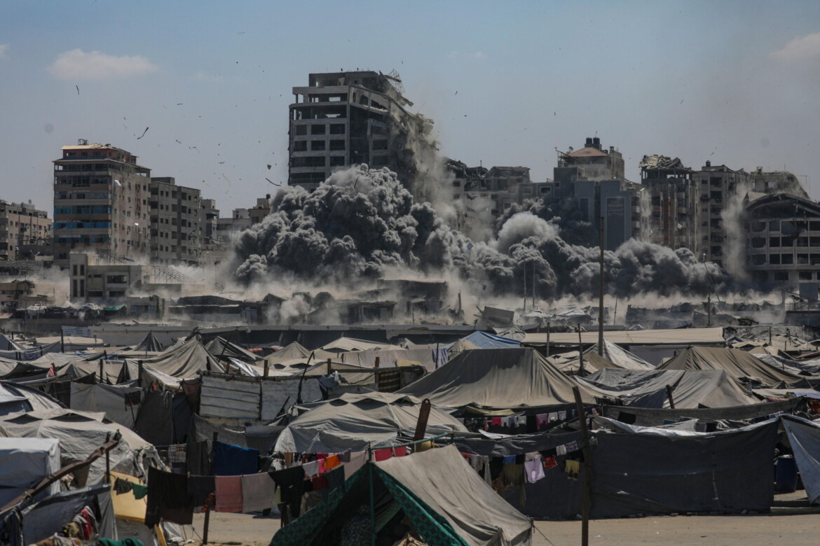 Non si può restare, non si può fuggire: Gaza City in trappola Non si può restare, non si può fuggire: Gaza City in trappola