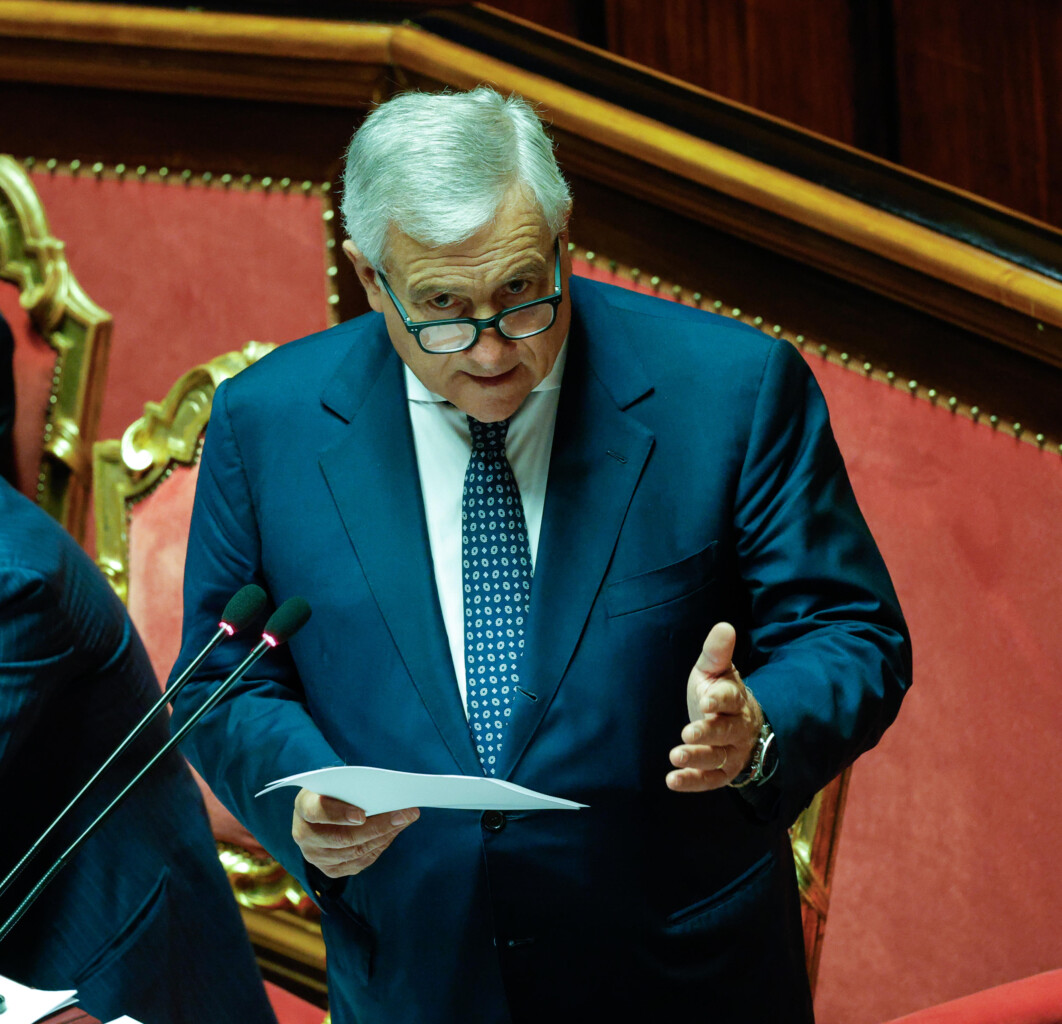 Tajani apre alle sanzioni ma senza impegno