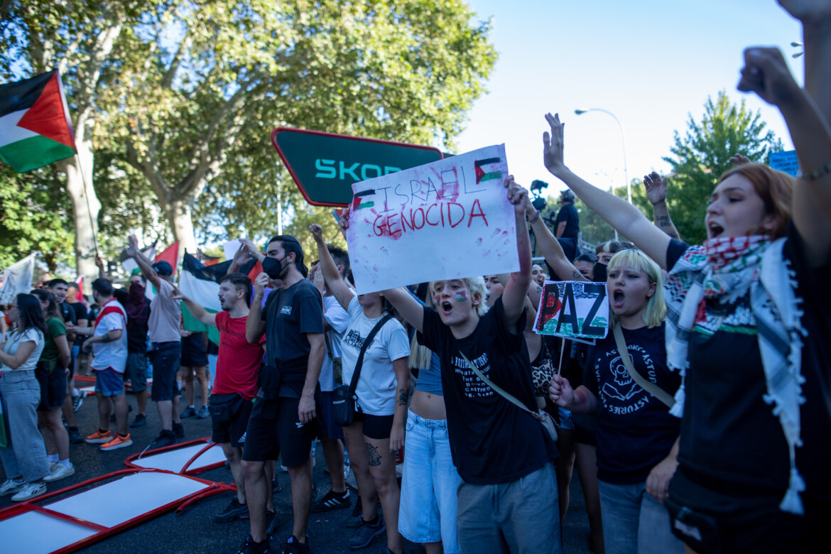 Adriana rios porno she is a beautiful, graceful woman with