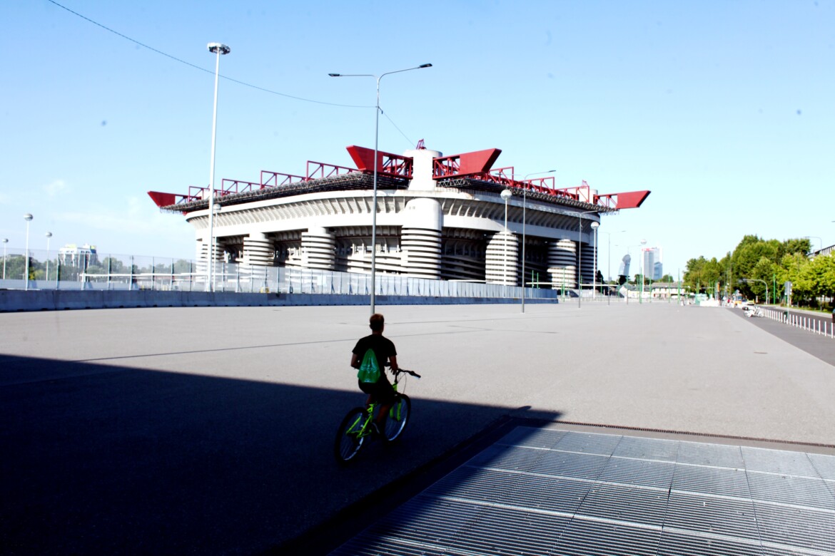 Vendita del San Siro. La giunta milanese approva la delibera