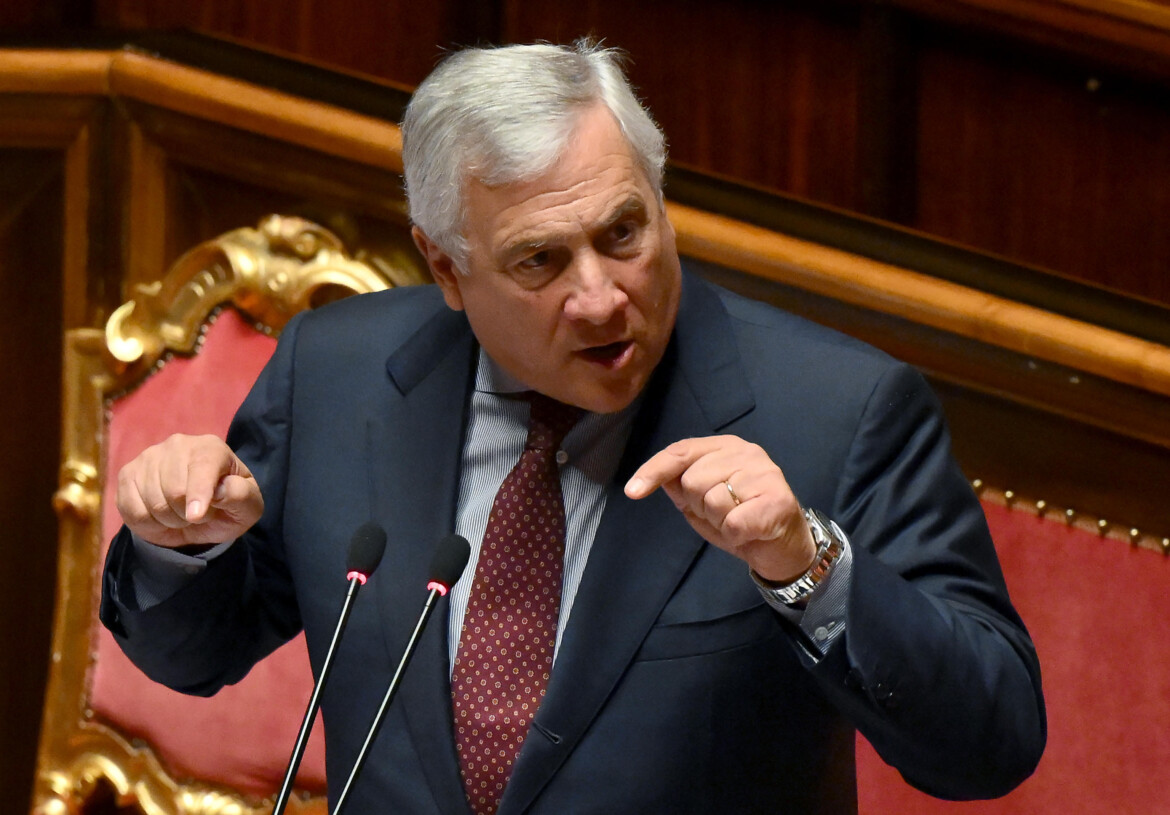 Il governo resta muto sulle sanzioni a Israele