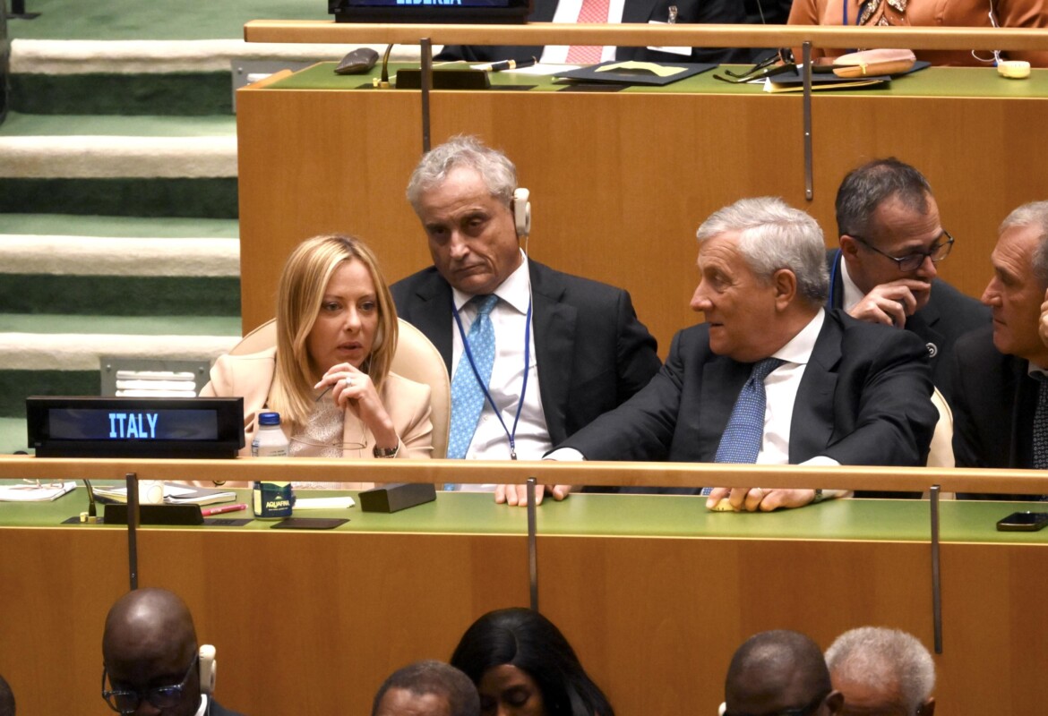 Sì alla Palestina senza disturbare Netanyahu. La mozione di Meloni
