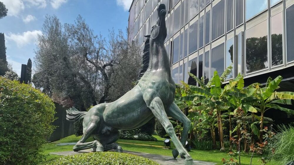 Rai, senza ascolti né legge