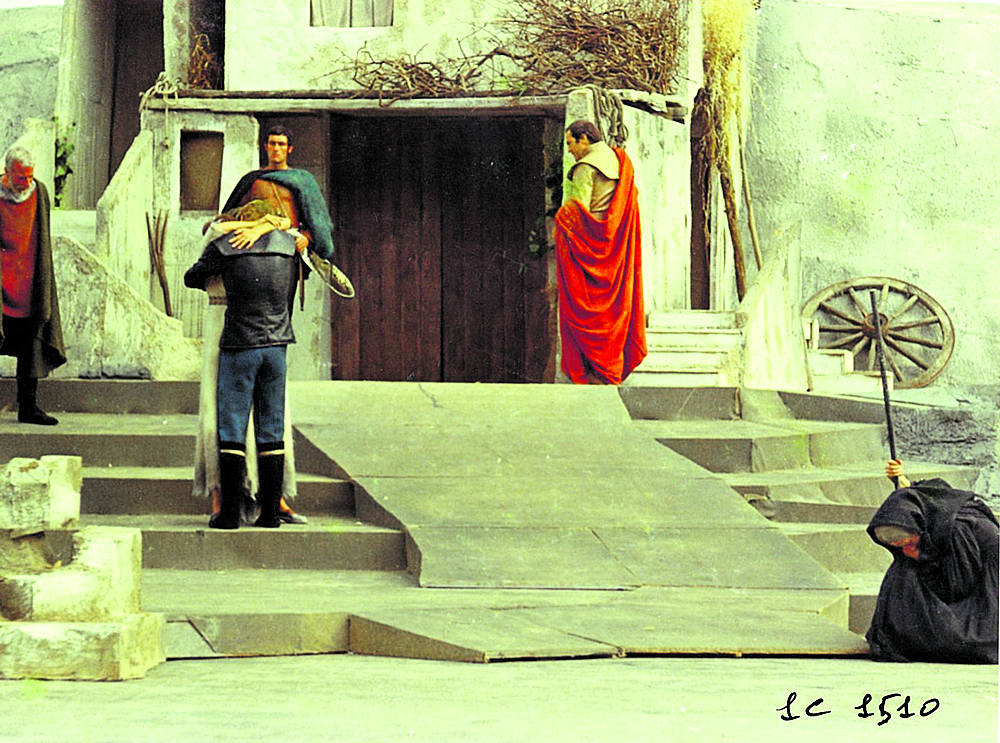 Yourcenar, Ritsos e altri moderni per Elettra l’esclusa