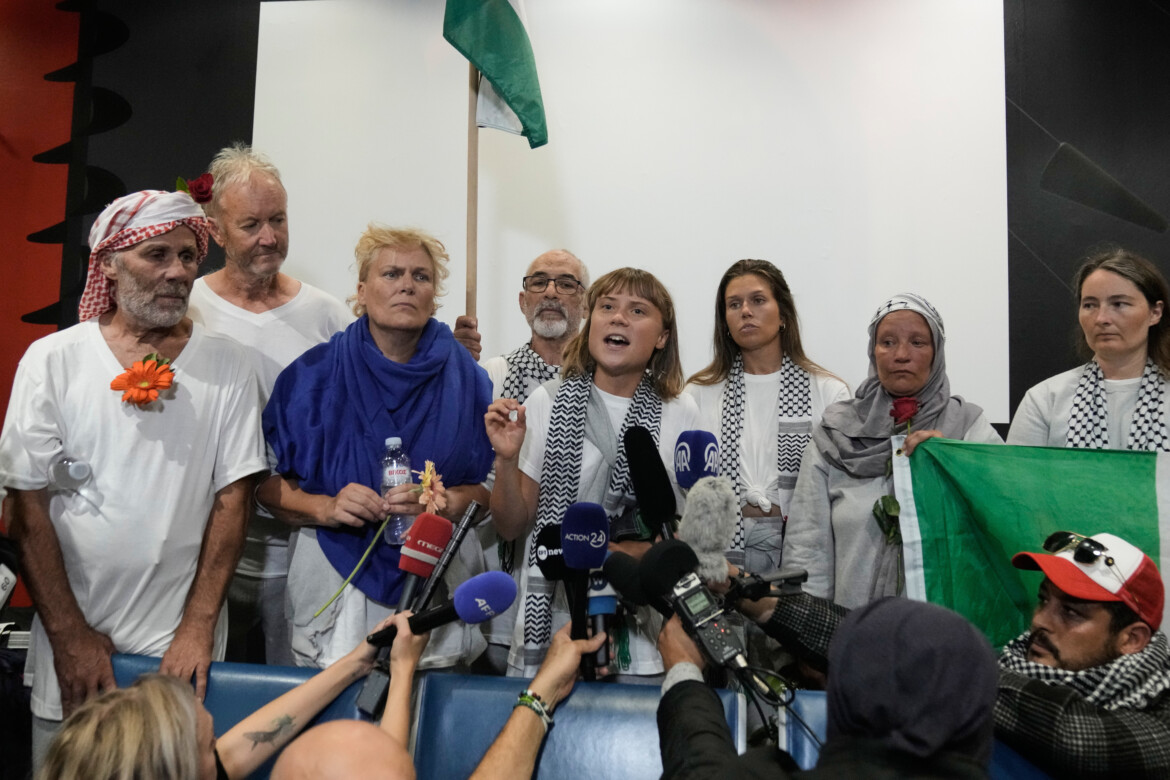 Festa per chi è tornato, paura per chi è rimasto. La Flotilla non è finita
