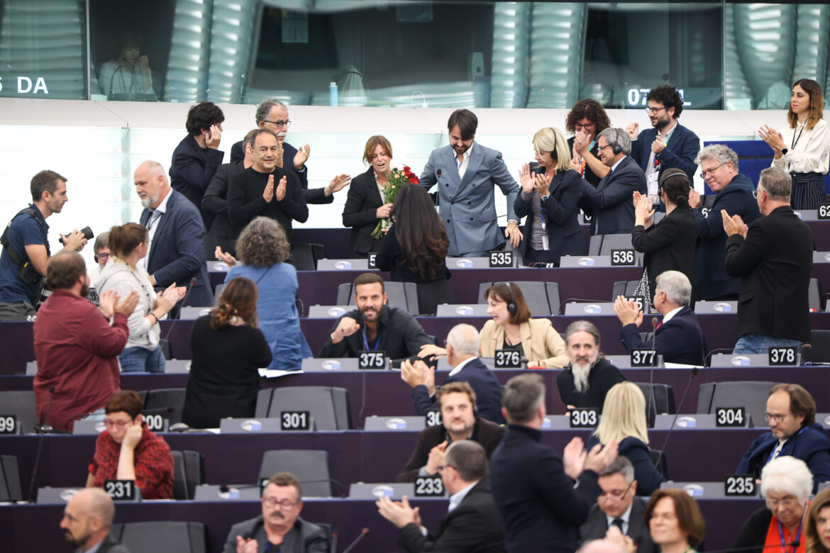 Salis salva per un voto, lite a destra sull’immunità Salis salva per un voto, lite a destra sull’immunità