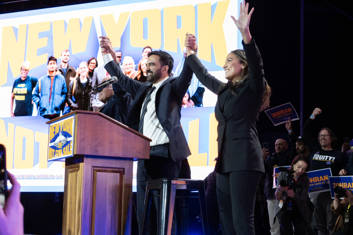 Comunali a New York, Mamdani star dei socialisti americani Comunali a New York, Mamdani star dei socialisti americani