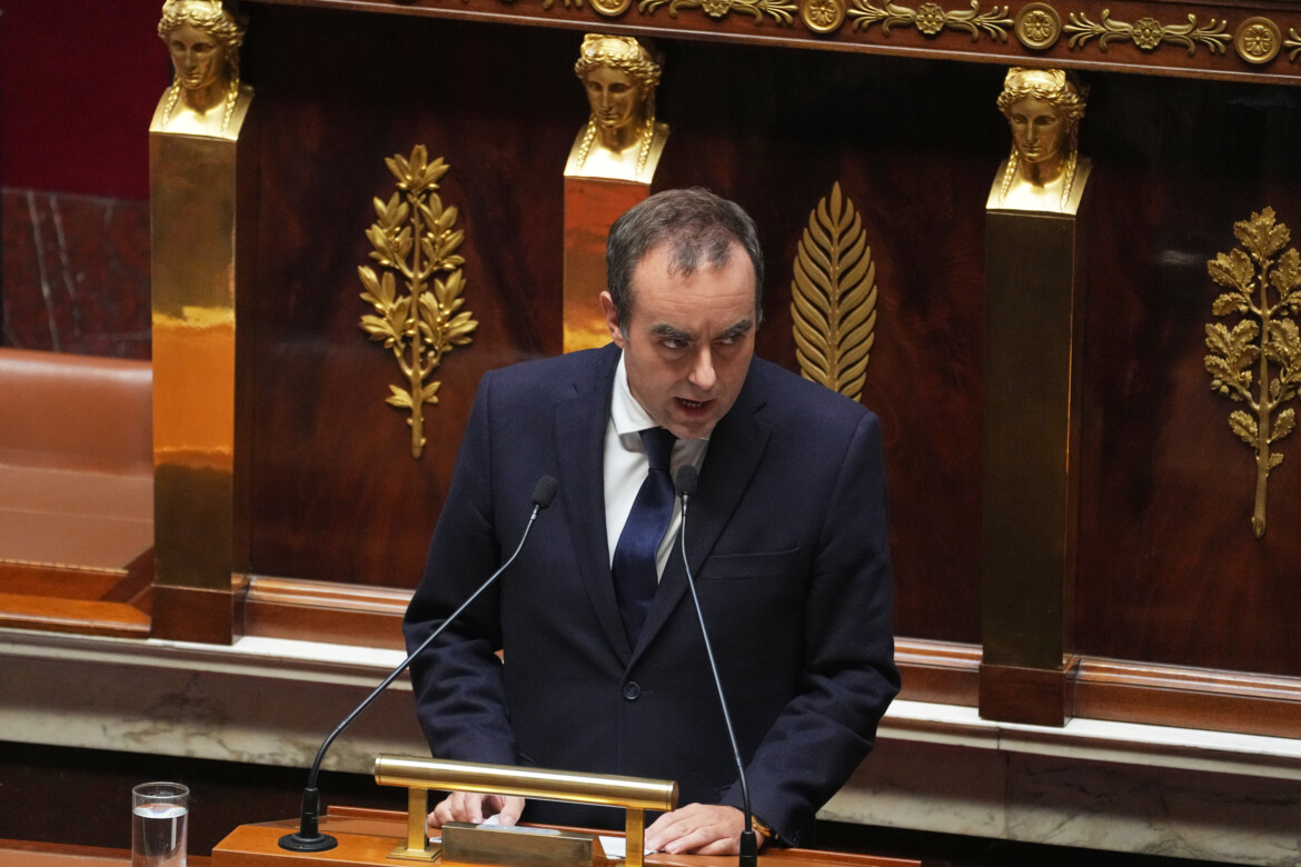 Fiducia sul filo, sulle pensioni Lecornu seduce i socialisti Fiducia sul filo, sulle pensioni Lecornu seduce i socialisti
