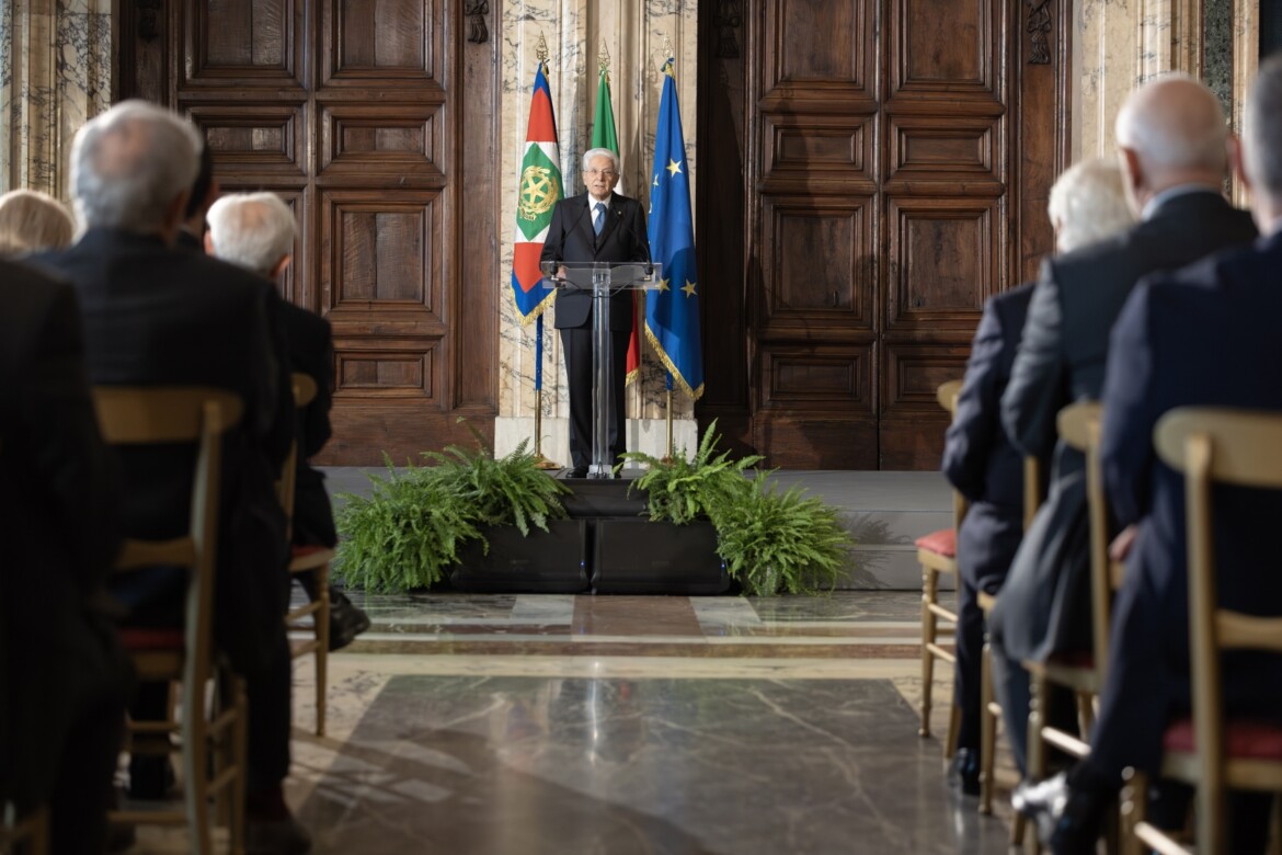 Salari, monito di Mattarella: «Troppi squilibri» Salari, monito di Mattarella: «Troppi squilibri»