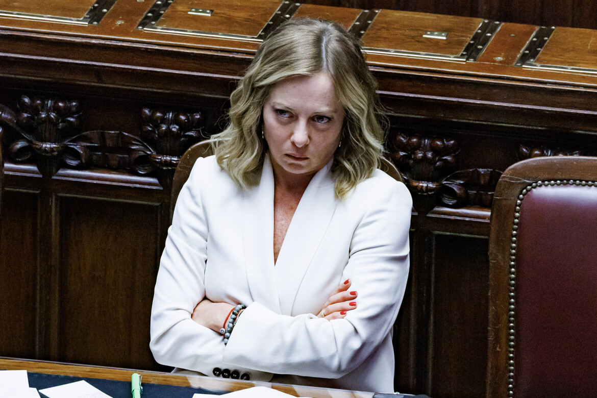 Meloni, tre anni di governo tra immobilismo e propaganda Meloni, tre anni di governo tra immobilismo e propaganda