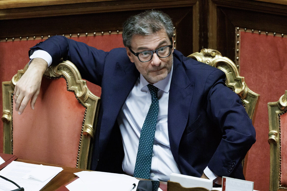 Più tasse ai turisti, più tagli agli enti locali Più tasse ai turisti, più tagli agli enti locali