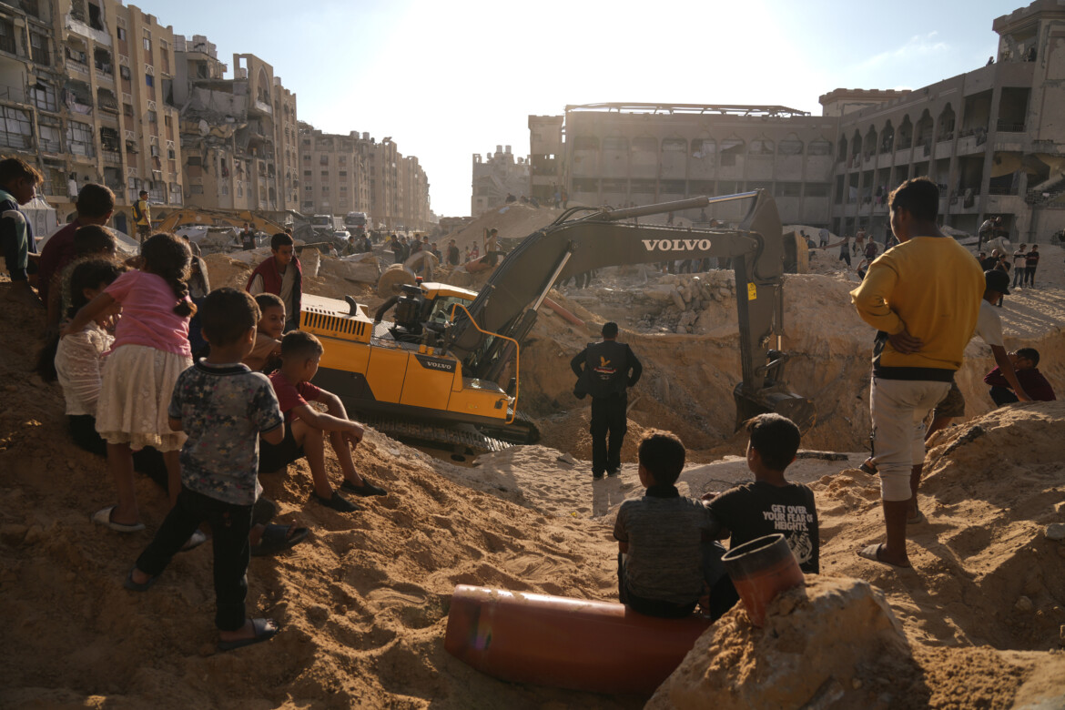 Accordo su Amjad Shawa: il leader delle ong guiderà l’esecutivo a Gaza Accordo su Amjad Shawa: il leader delle ong guiderà l’esecutivo a Gaza