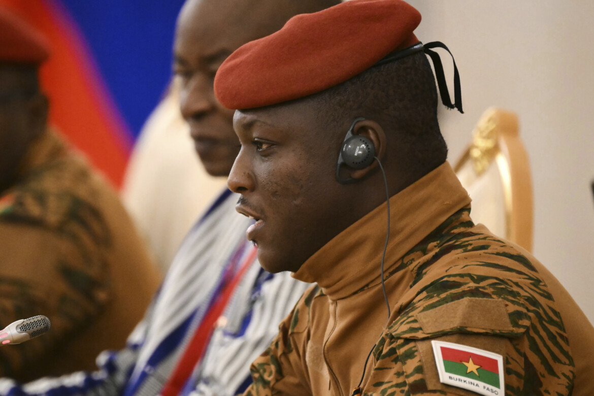 La giunta militare del Burkina Faso all’attacco delle ong umanitarie La giunta militare del Burkina Faso all’attacco delle ong umanitarie