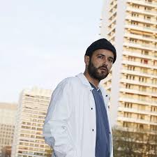 7 ottobre, Berlino censura preventivamente il rapper Chefket