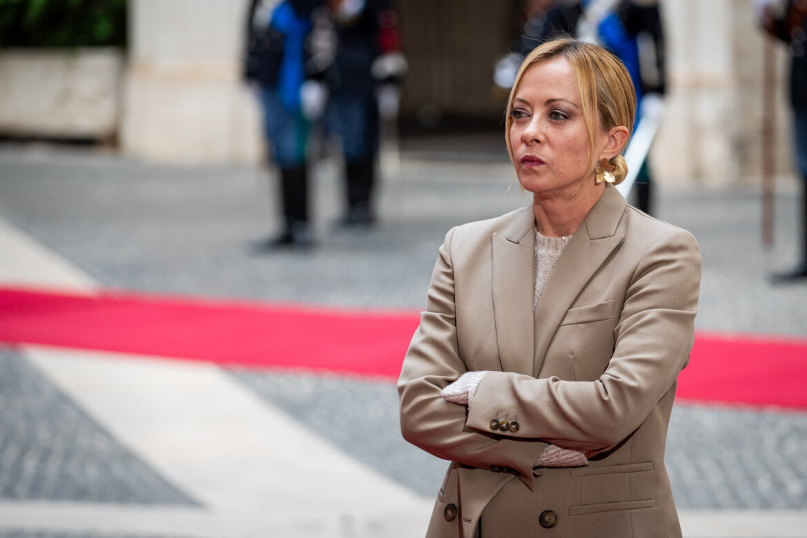 «Mai la patrimoniale». La propaganda di Meloni sul nulla