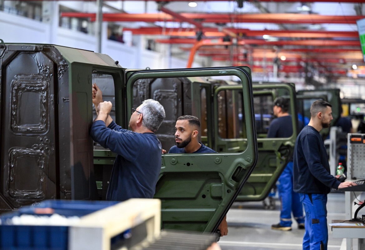 La strategia industriale Ue: armarsi e riconvertire