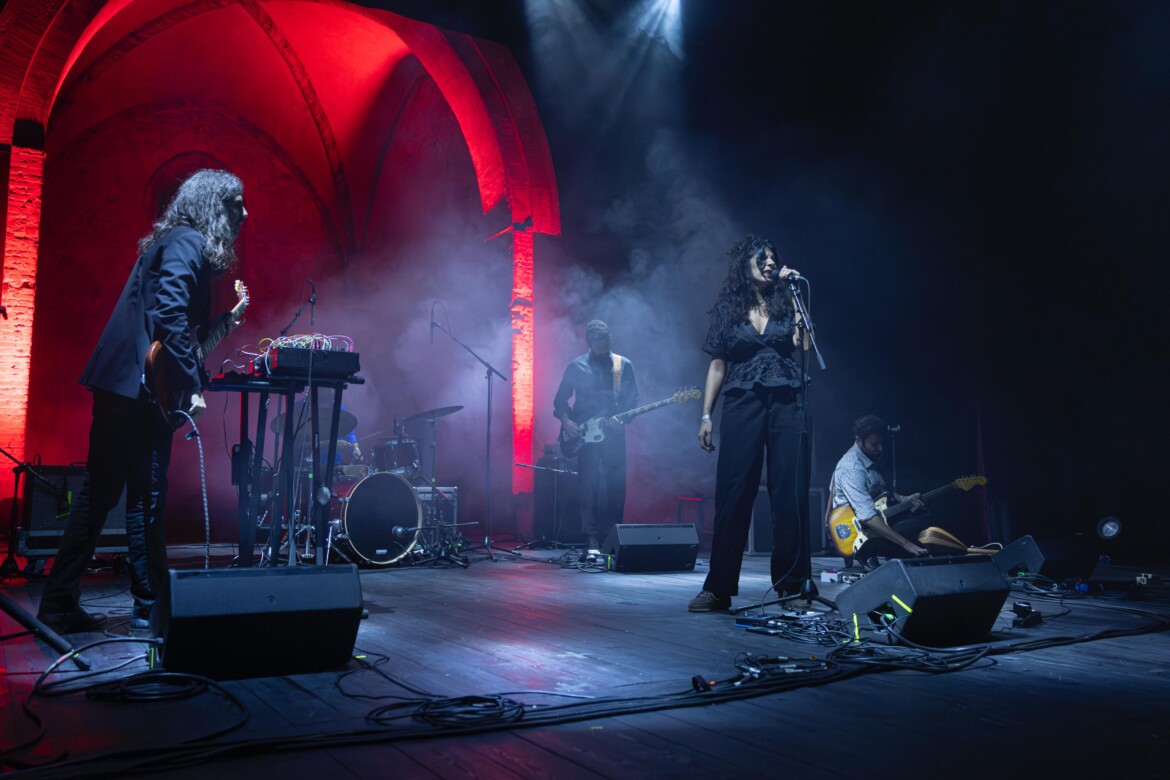 Transmissions, i suoni del presente