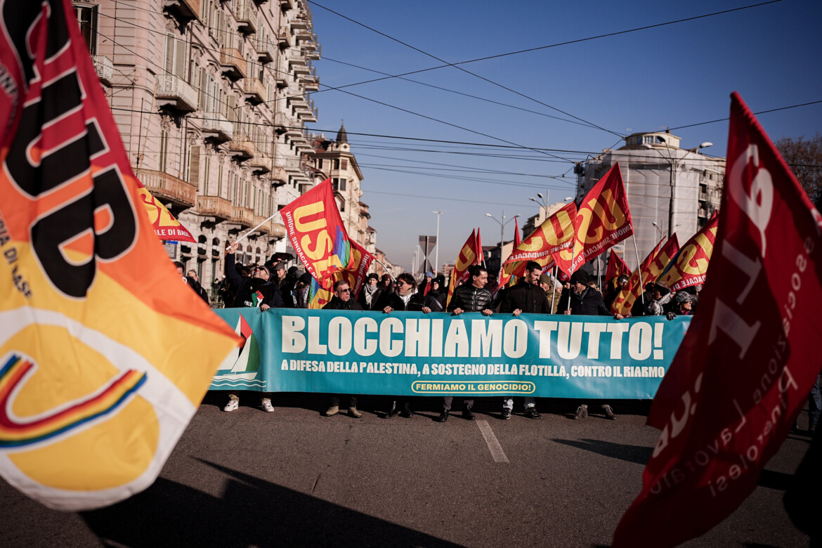 Sciopero dei sindacati di base: «Fermare il riarmo»