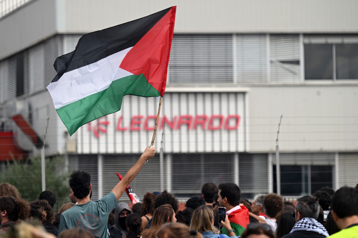 «Il 90% delle armi a Israele da Usa, Germania e Italia». Il ruolo di Leonardo