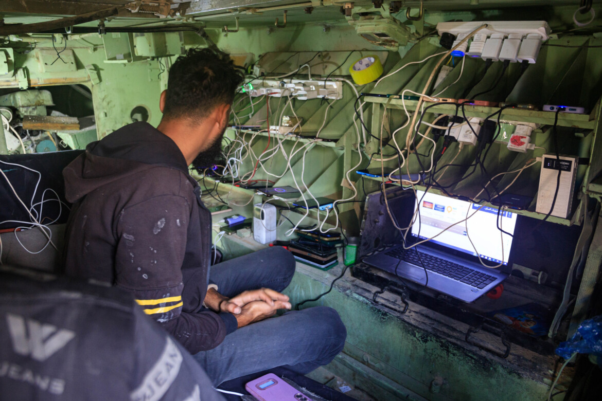 smartphone s236 cibo no il mercato dell8217occupazione da Cms.ilmanifesto.it smartphone s236 cibo no il mercato dell8217occupazione