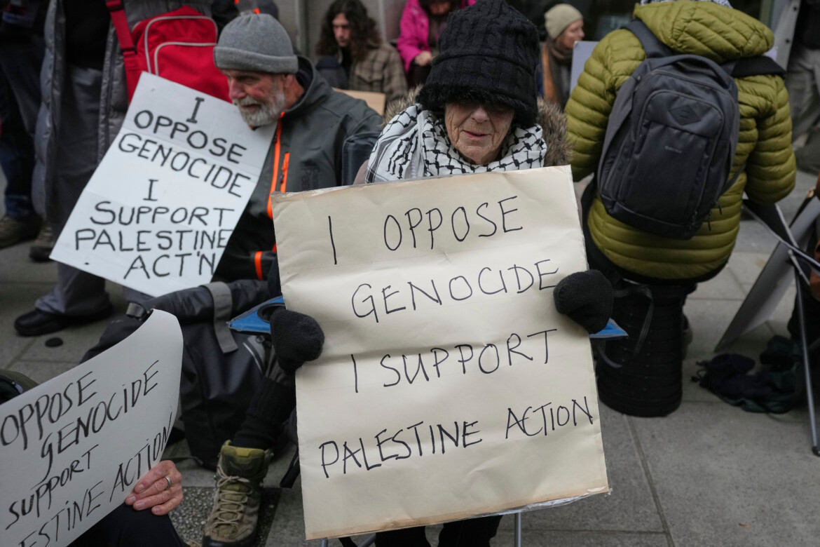 gli otto di palestine action senza cibo e senza processo da Cms.ilmanifesto.it gli otto di palestine action senza cibo e senza processo